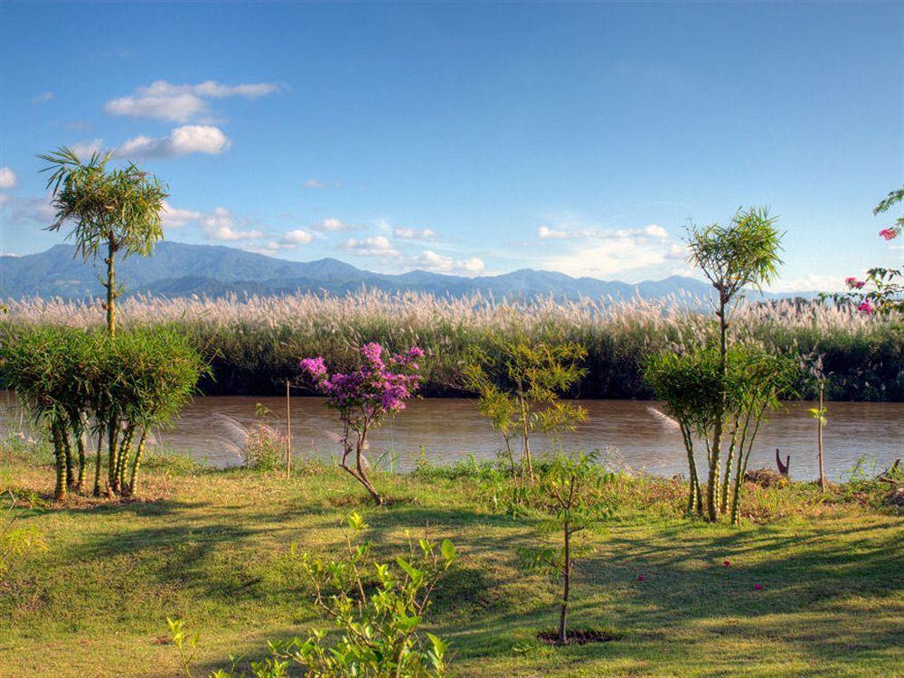 แม่กก ริเวอร์ วิลเลจ รีสอร์ท แม่อาย ภายนอก รูปภาพ